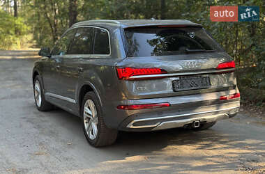 Внедорожник / Кроссовер Audi Q7 2020 в 