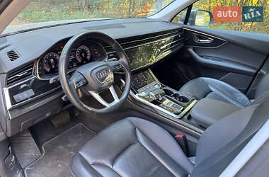 Внедорожник / Кроссовер Audi Q7 2020 в 