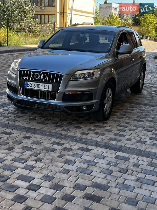Внедорожник / Кроссовер Audi Q7 2008 в Измаиле