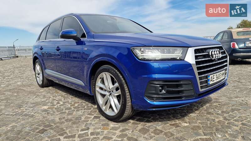 Позашляховик / Кросовер Audi Q7 2017 в Дніпрі фото 12 Позашляховик / Кросовер Audi Q7 2017 в Дніпрі
