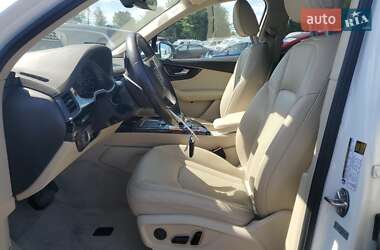 Внедорожник / Кроссовер Audi Q7 2018 в 