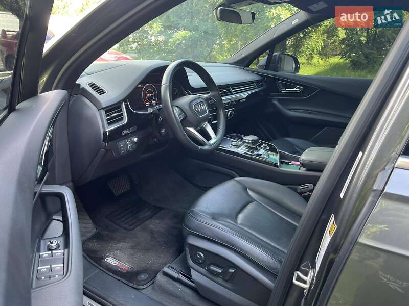 Внедорожник / Кроссовер Audi Q7 2018 в Киеве