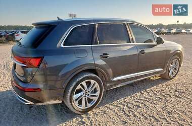 Внедорожник / Кроссовер Audi Q7 2020 в 