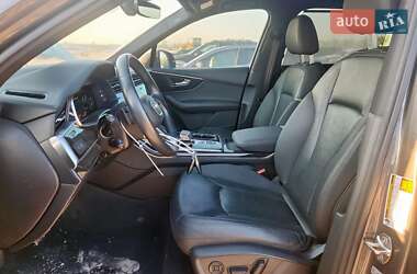 Внедорожник / Кроссовер Audi Q7 2020 в 