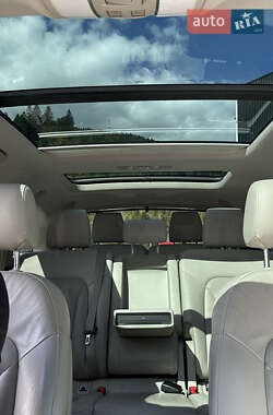 Внедорожник / Кроссовер Audi Q7 2013 в 