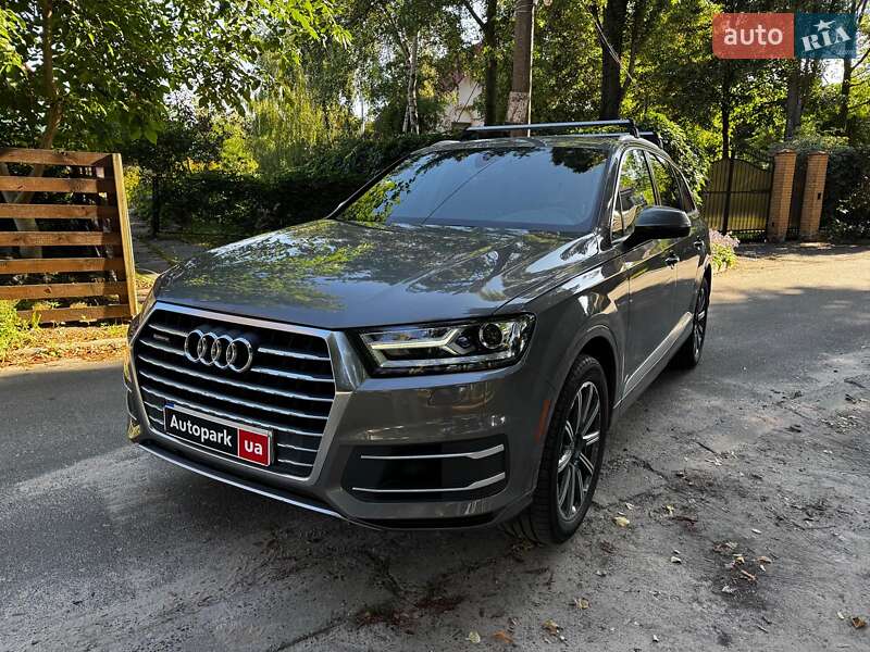 Позашляховик / Кросовер Audi Q7 2016 в Києві