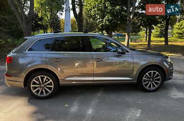 Внедорожник / Кроссовер Audi Q7 2016 в Киеве