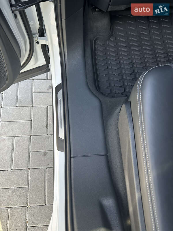 Позашляховик / Кросовер Audi Q7 2020 в Дунаївцях