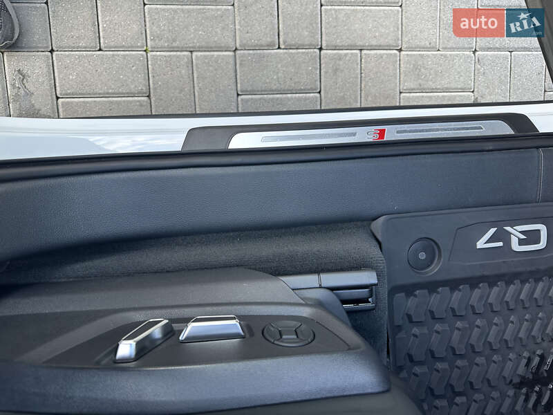 Позашляховик / Кросовер Audi Q7 2020 в Дунаївцях