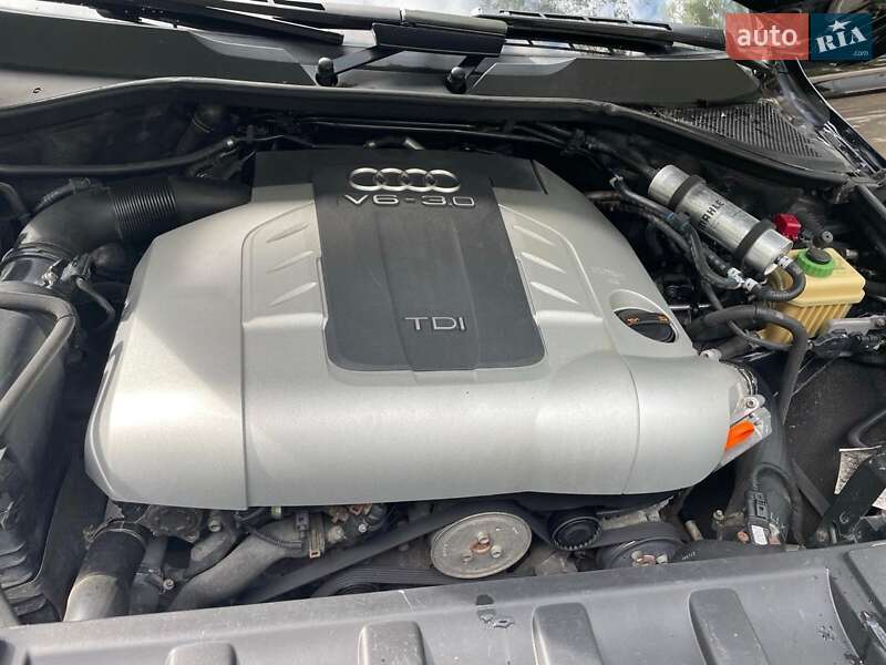 Позашляховик / Кросовер Audi Q7 2011 в Тернополі