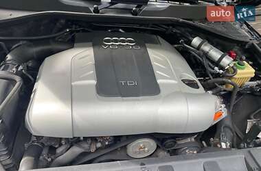 Внедорожник / Кроссовер Audi Q7 2011 в 