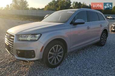 Внедорожник / Кроссовер Audi Q7 2017 в 