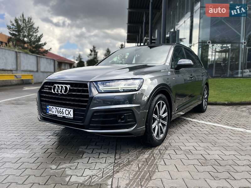 Внедорожник / Кроссовер Audi Q7 2016 в Луцке