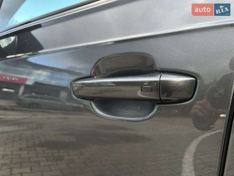 Внедорожник / Кроссовер Audi Q7 2016 в Луцке