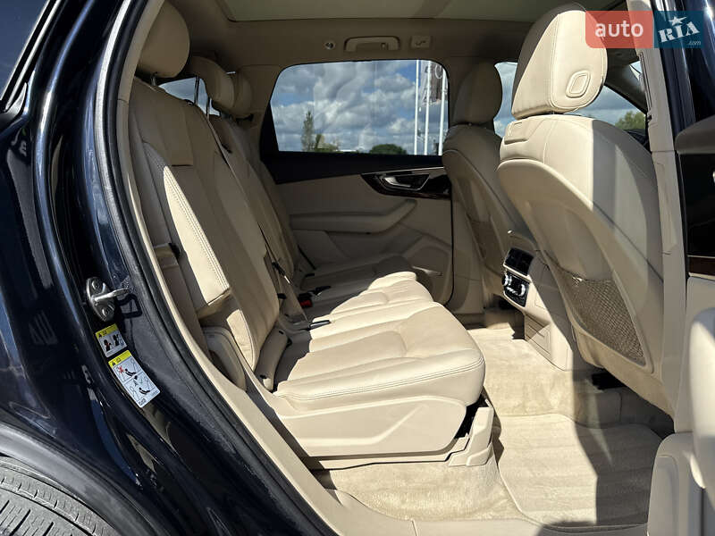 Внедорожник / Кроссовер Audi Q7 2017 в Львове