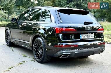 Внедорожник / Кроссовер Audi Q7 2025 в 