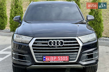 Позашляховик / Кросовер Audi Q7 2016 в 