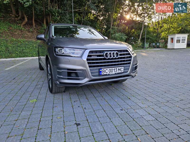 Внедорожник / Кроссовер Audi Q7 2016 в Львове