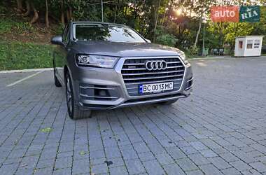 Внедорожник / Кроссовер Audi Q7 2016 в 