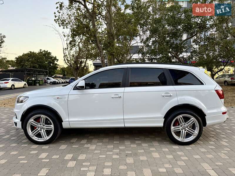 Позашляховик / Кросовер Audi Q7 2014 в Одесі