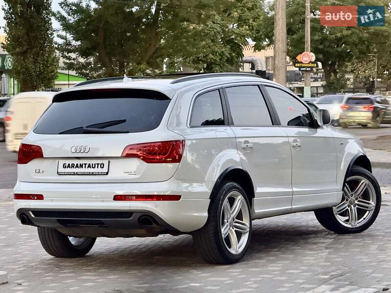 Позашляховик / Кросовер Audi Q7 2014 в Одесі