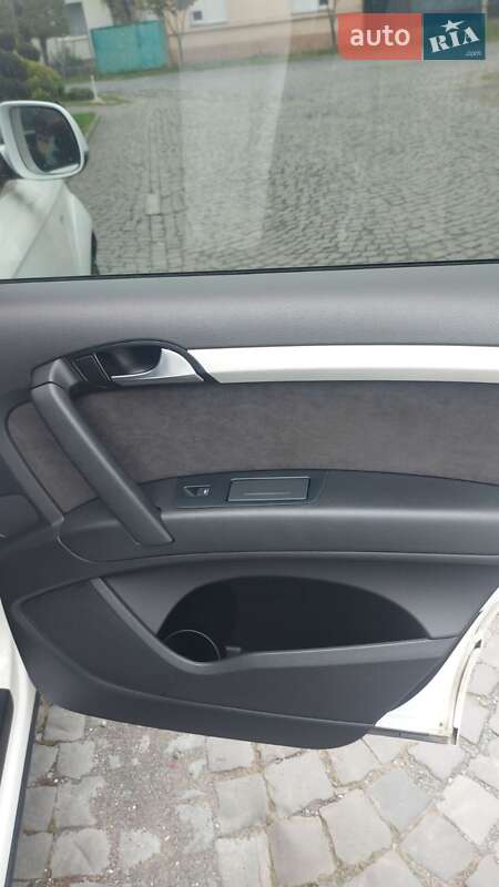 Позашляховик / Кросовер Audi Q7 2010 в Мукачевому