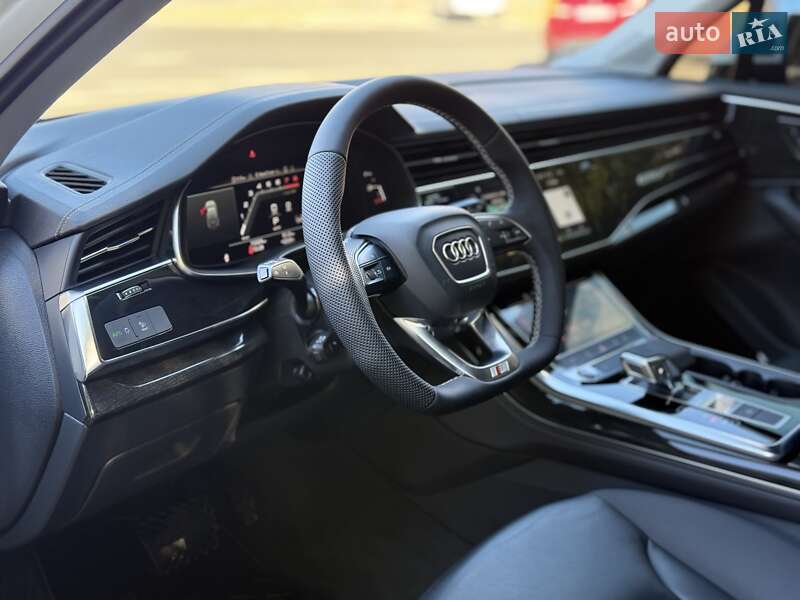 Позашляховик / Кросовер Audi Q7 2022 в Одесі
