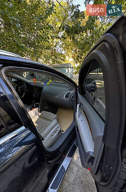 Позашляховик / Кросовер Audi Q7 2008 в 