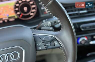 Внедорожник / Кроссовер Audi Q7 2018 в 