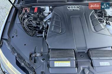 Внедорожник / Кроссовер Audi Q7 2018 в 