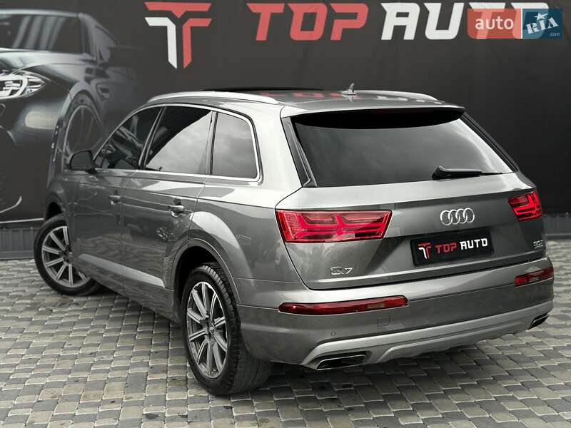 Внедорожник / Кроссовер Audi Q7 2017 в Львове