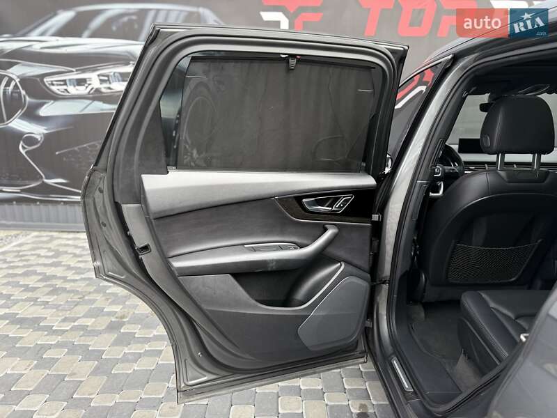 Внедорожник / Кроссовер Audi Q7 2017 в Львове