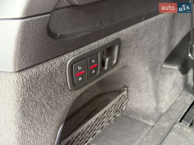 Внедорожник / Кроссовер Audi Q7 2017 в Львове
