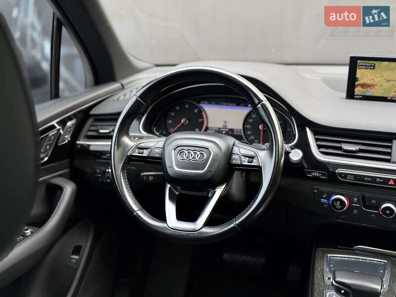 Внедорожник / Кроссовер Audi Q7 2017 в Львове