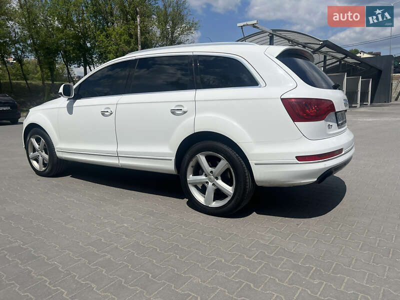Внедорожник / Кроссовер Audi Q7 2010 в Киеве