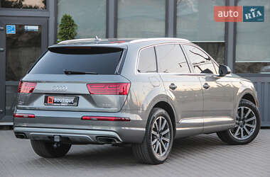 Внедорожник / Кроссовер Audi Q7 2016 в 