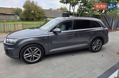Внедорожник / Кроссовер Audi Q7 2016 в 