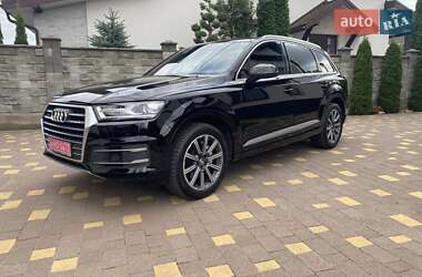Позашляховик / Кросовер Audi Q7 2016 в 