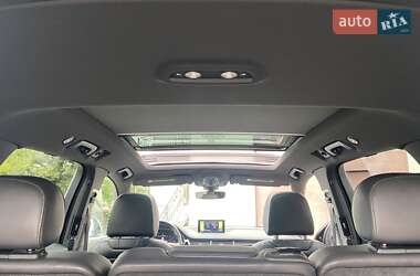 Позашляховик / Кросовер Audi Q7 2016 в 