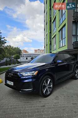 Внедорожник / Кроссовер Audi Q7 2021 в 