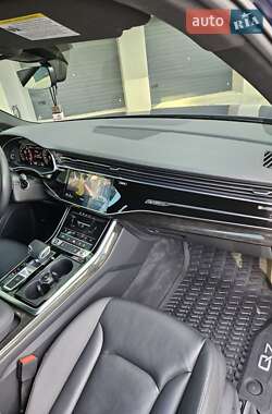 Внедорожник / Кроссовер Audi Q7 2021 в 