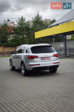 Внедорожник / Кроссовер Audi Q7 2011 в 