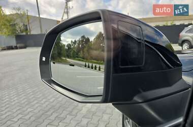 Позашляховик / Кросовер Audi Q7 2020 в 