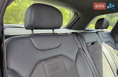 Позашляховик / Кросовер Audi Q7 2020 в 