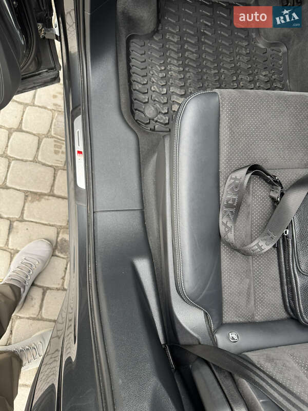 Позашляховик / Кросовер Audi Q7 2017 в Рокитному