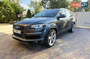 Позашляховик / Кросовер Audi Q7 2011 в 