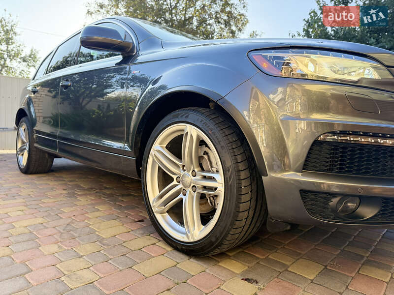 Внедорожник / Кроссовер Audi Q7 2011 в Ровно
