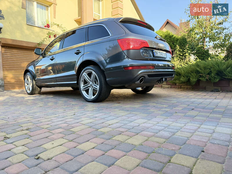 Внедорожник / Кроссовер Audi Q7 2011 в Ровно