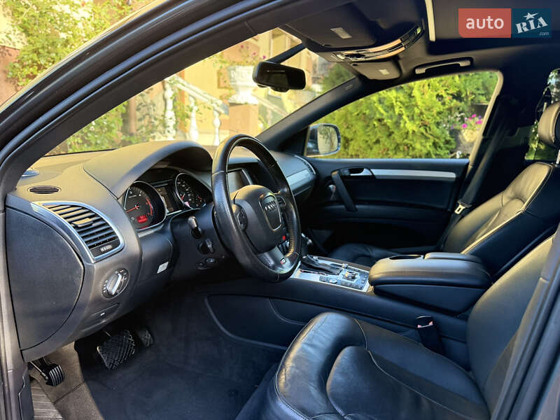 Внедорожник / Кроссовер Audi Q7 2011 в Ровно