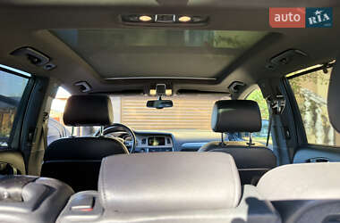 Позашляховик / Кросовер Audi Q7 2011 в 